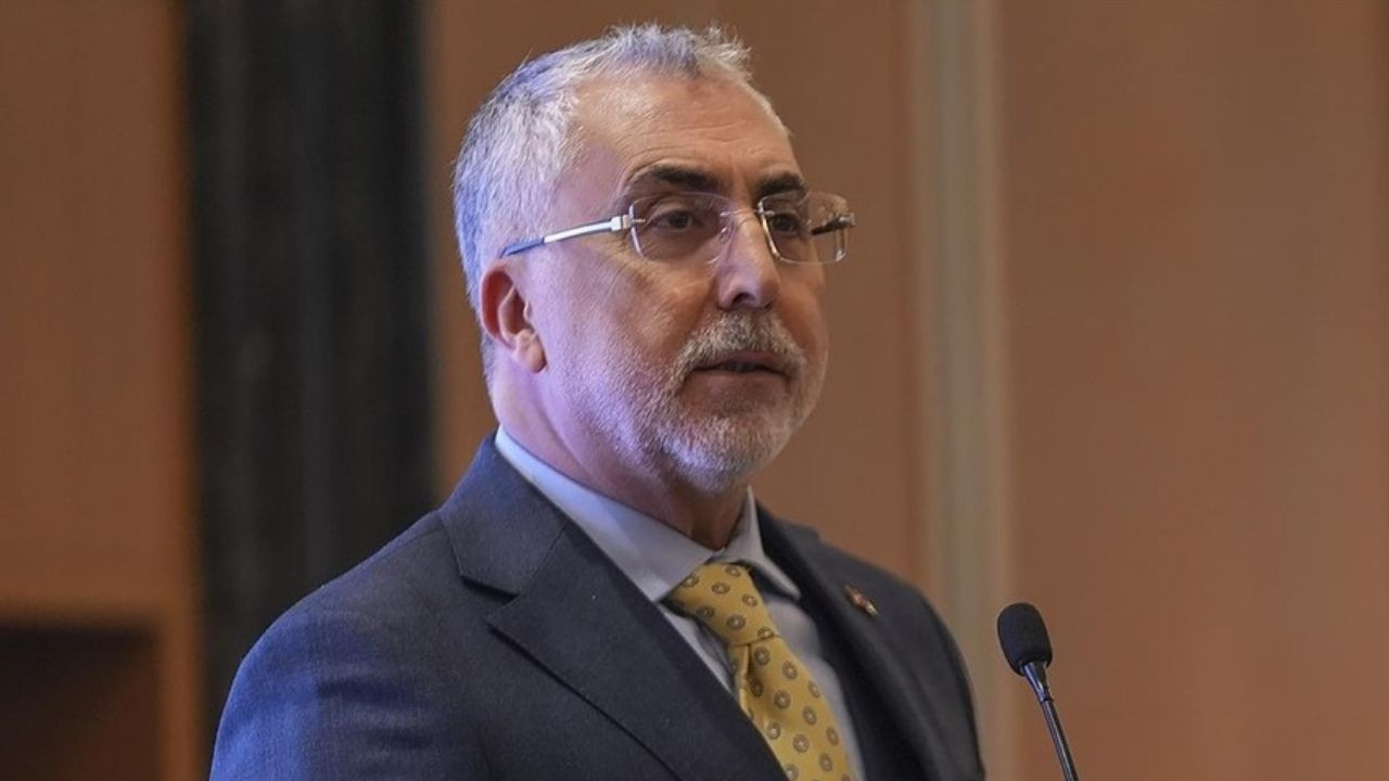 Bakan Işıkhan’dan 657 Devlet Memurları Kanunu'nda değişiklik sinyali: Adımları atıyoruz