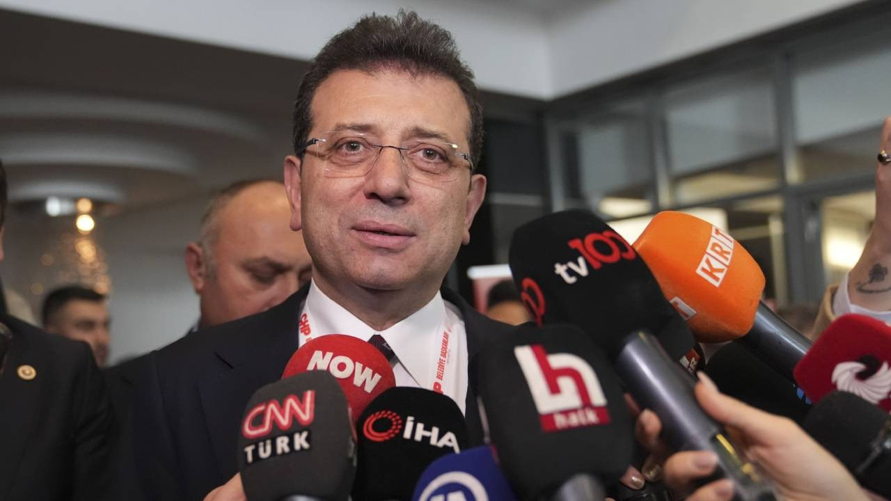 Ekrem İmamoğlu'ndan Van Büyükşehir Belediyesi'ne kayyum atanmasına tepki