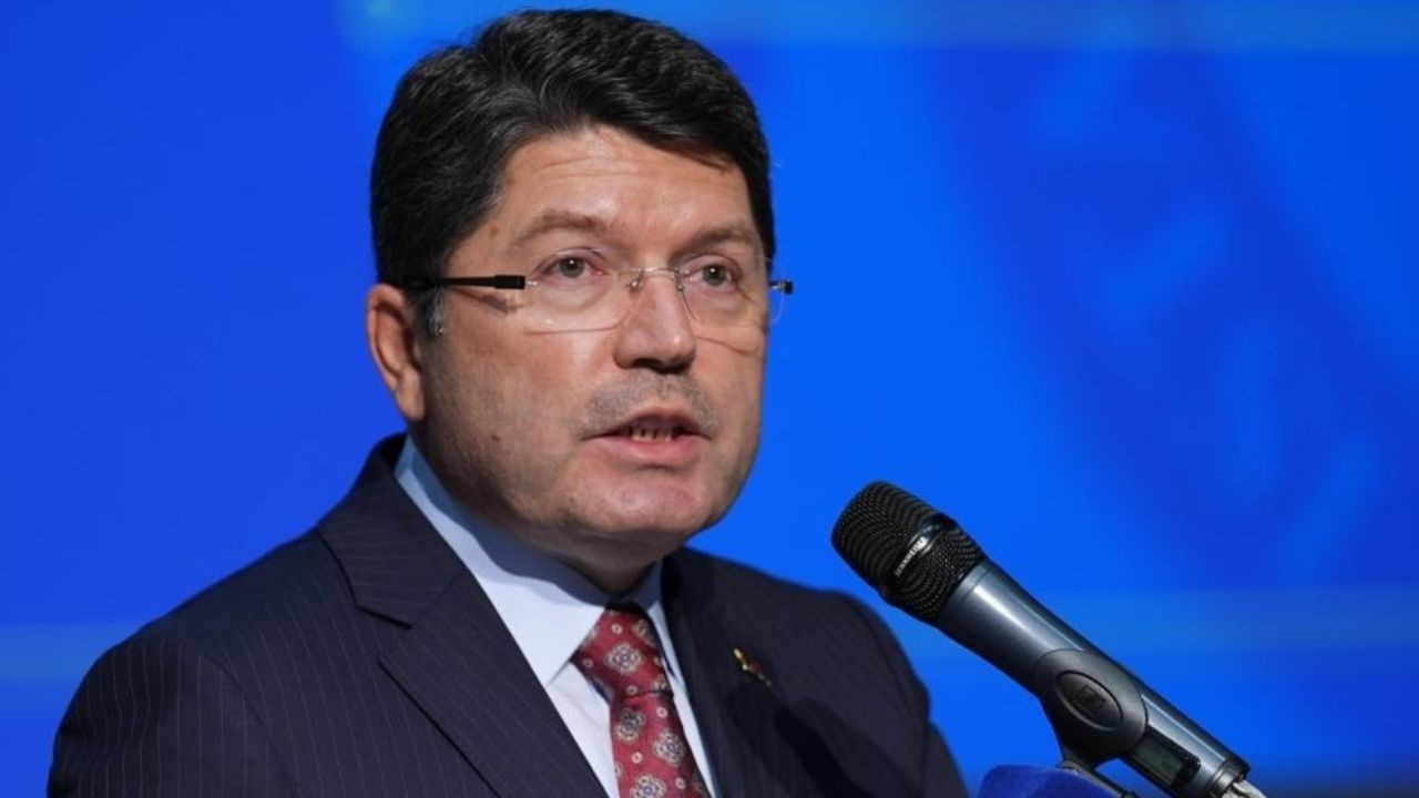 Bakan Tunç'tan tutuklanan gazeteciler hakkında açıklama: Durumlarını bir soralım, araştıralım