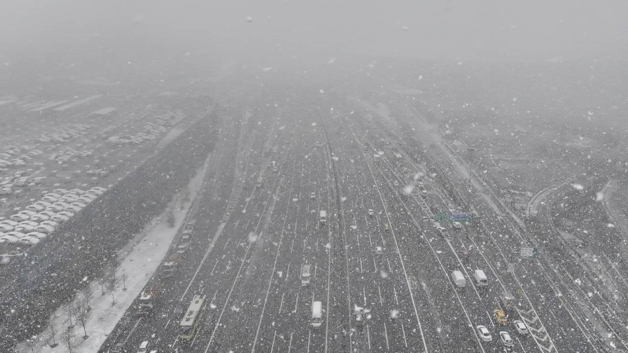 Bakanlık duyurdu: 6 ilde ağır taşıtlara trafik yasağı