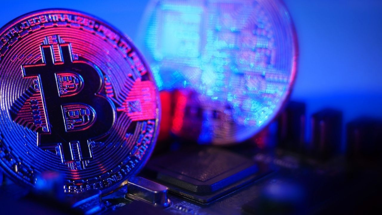 Bitcoin, belirsizliklerin ortasında 5 ayın dibinden dönmeye çabalıyor
