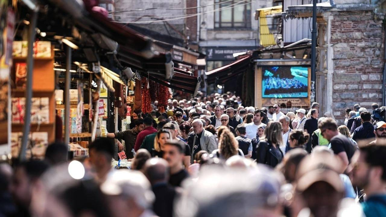 Esnafın umudu bayram alışverişinde: Ne kadar ciro bekleniyor? Merdiven altı üretim uyarısı