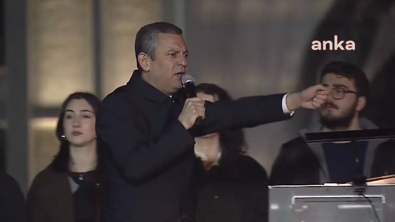 Özgür Özel'den TRT'ye İmamoğlu çağrısı: Canlı yayınlansın!