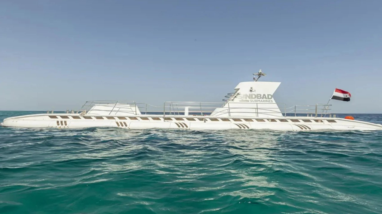 Mısır'da 44 turisti taşıyan denizaltı battı! Ölü ve yaralılar var