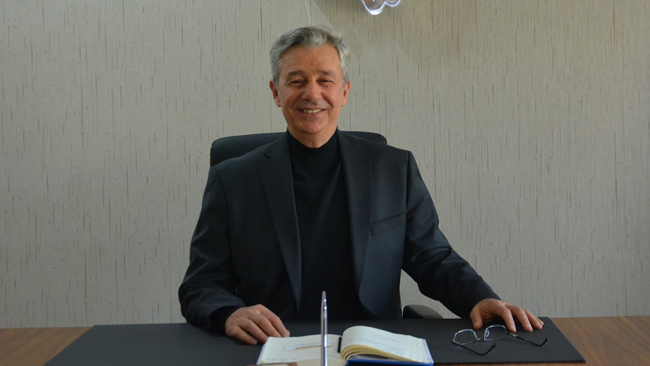 Özpolat Makine çok eksenli kaynak robotlarla üretim yapıyor