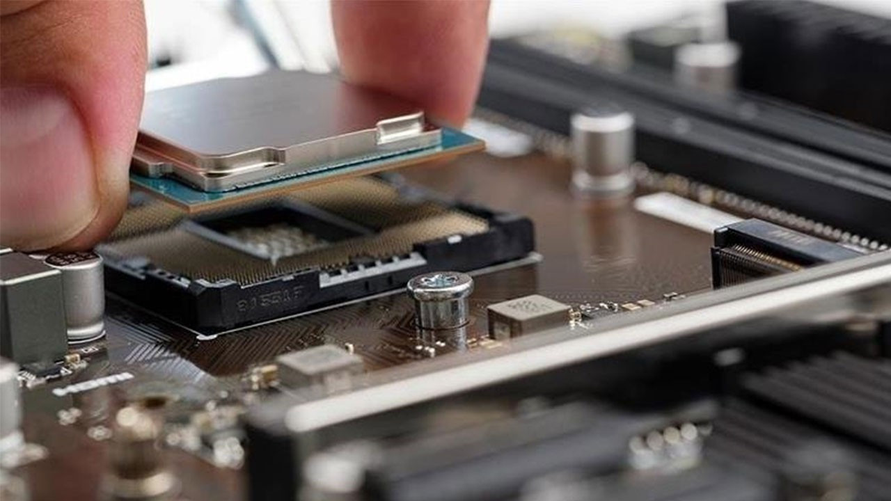 Alman çip üreticisi Infineon, ABD'li rakibini 2.5 milyar dolara satın aldı