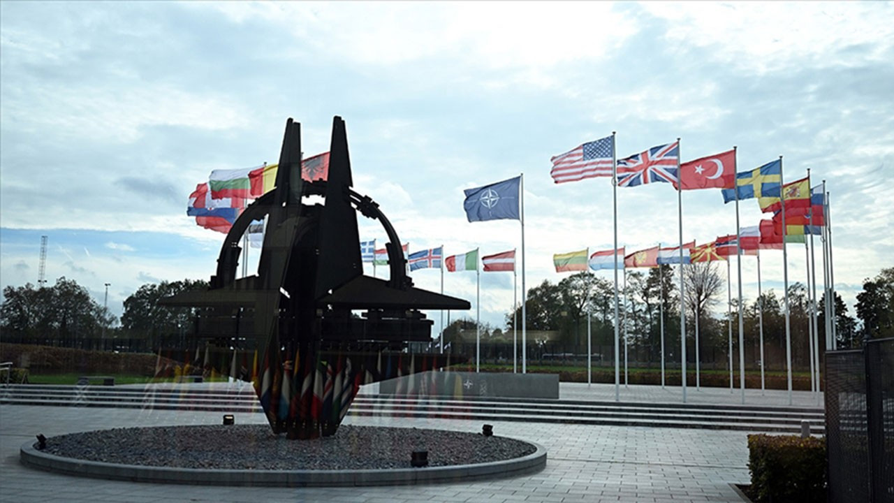 NATO'da görev yapan ABD'li üst düzey askeri yetkili Chatfield'ın görevden alındığı öne sürüldü