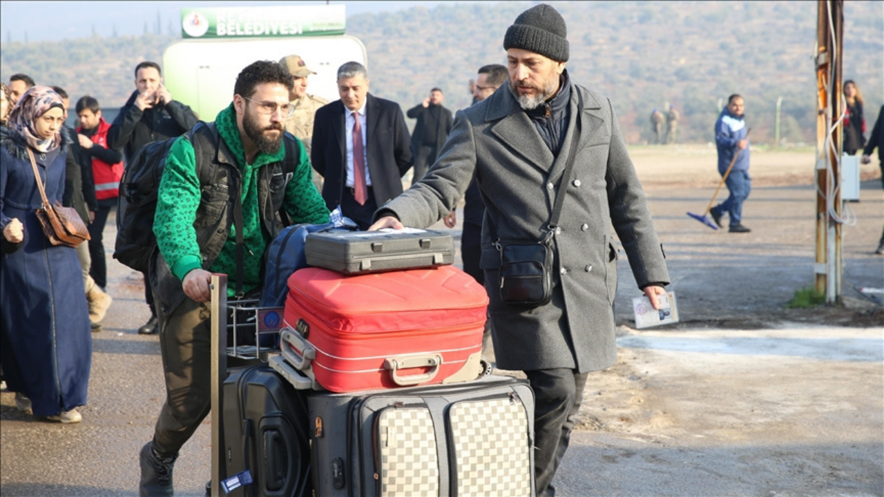 BM: Esad rejimi devrildikten sonra 1,4 milyondan fazla Suriyeli evine döndü