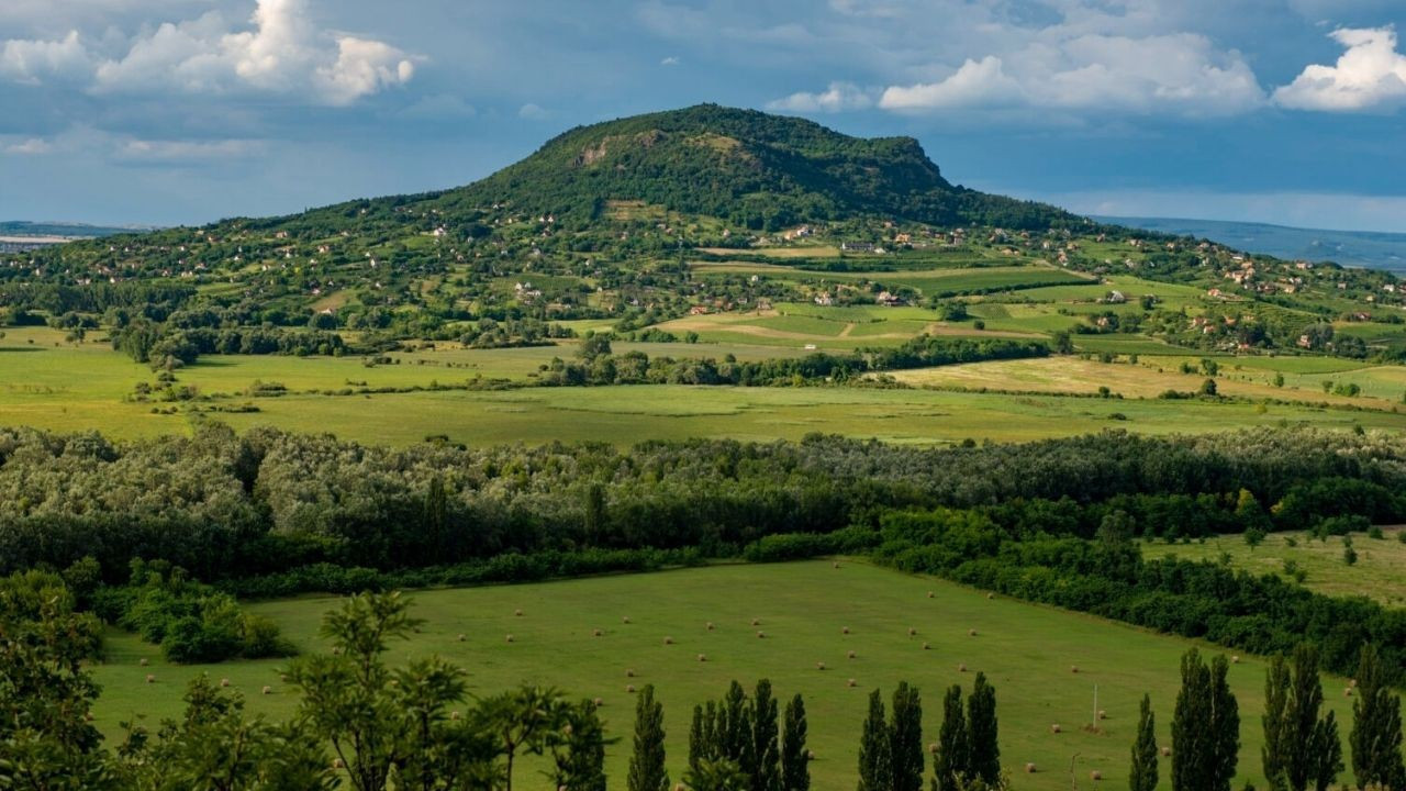 Volkanik tepede 3.000 yıllık antik hazine keşfedildi! Kayıp toplumun izi olabilir