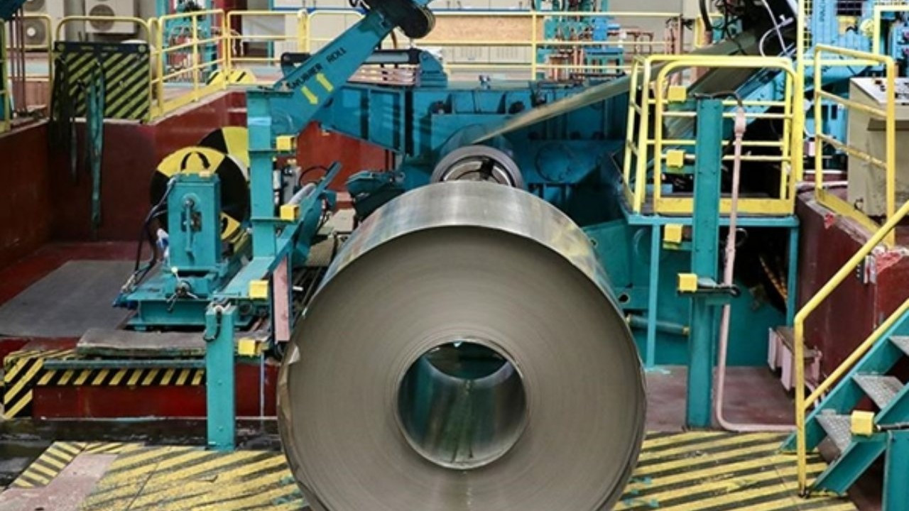 Paslanmazda kavga sürüyor, üretime yeni yabancı geliyor