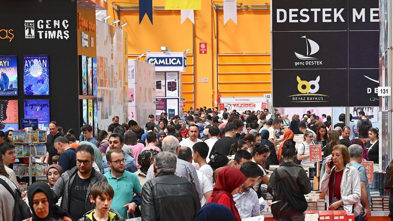 Eskişehir 4. Kitap Fuarı’nı gezmek için son gün 25 Mayıs