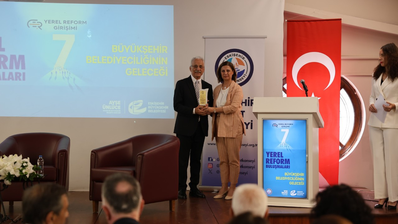 Ünlüce “Ruhu olmayan kentlere doğru gidiyoruz”