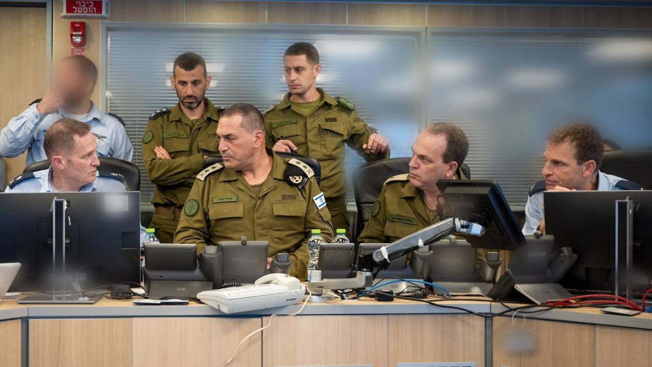 İsrail ordusu: İran’ın nükleer programına yönelik önleyici saldırı başlattık