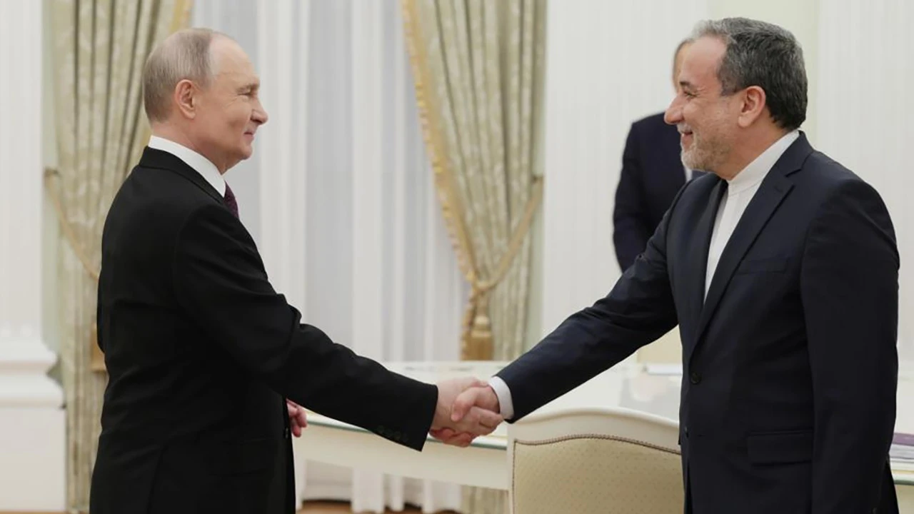 İran Dışişleri Bakanı Abbas Arakçi, Putin ile görüştü