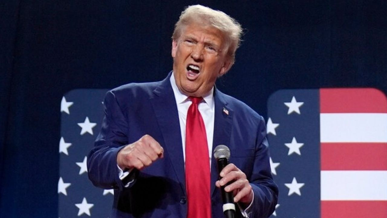 Trump ‘İran'ı Bombala’ şarkısıyla B-2 uçağının videosunu paylaştı