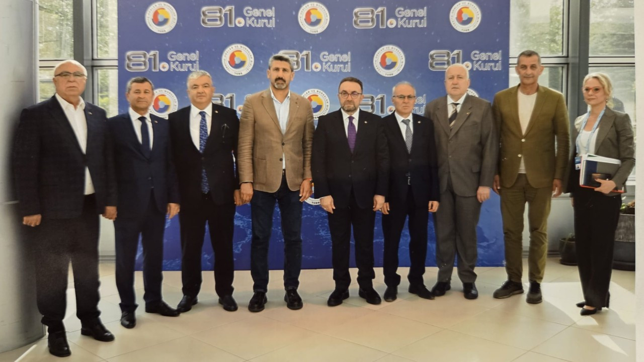 Meyve dalında dondu fındık ve çay hasarlı