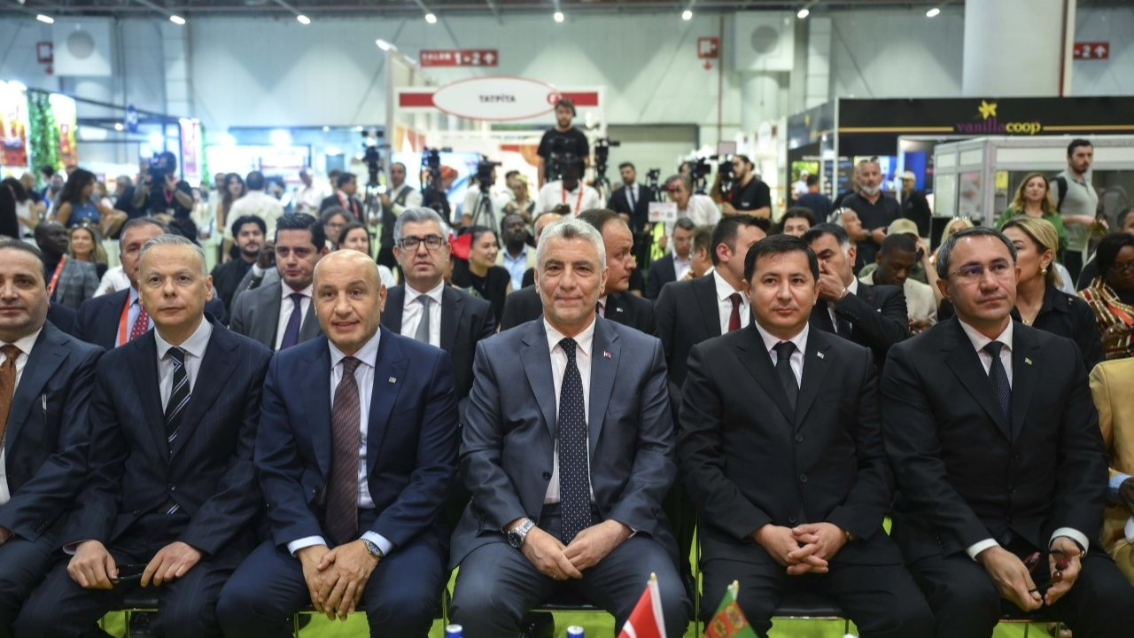 İhracat yaza artışla başladı, dış açık 8 milyar doları aştı