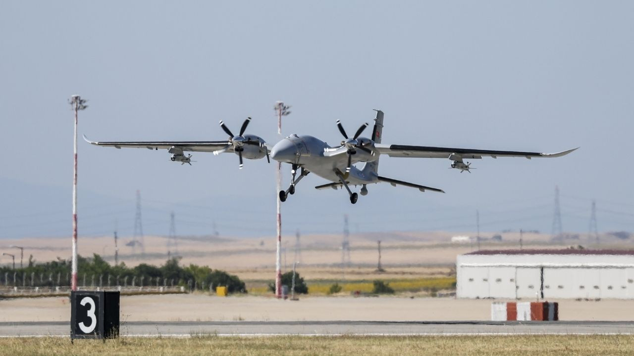 KEMANKEŞ 1’den tam isabet: Yapay zeka füzesi hedefleri yerle bir etti