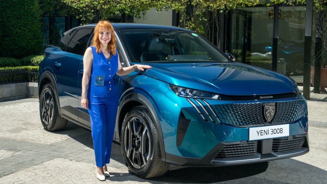 Elektrikli satışı beş kat arttı, hedefi revize etti