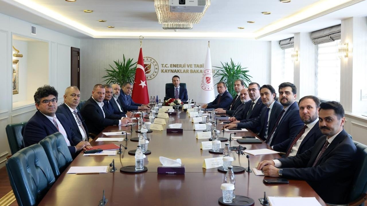 Bakan Bayraktar, TES-İŞ ve MADEN-İŞ ile görüştü