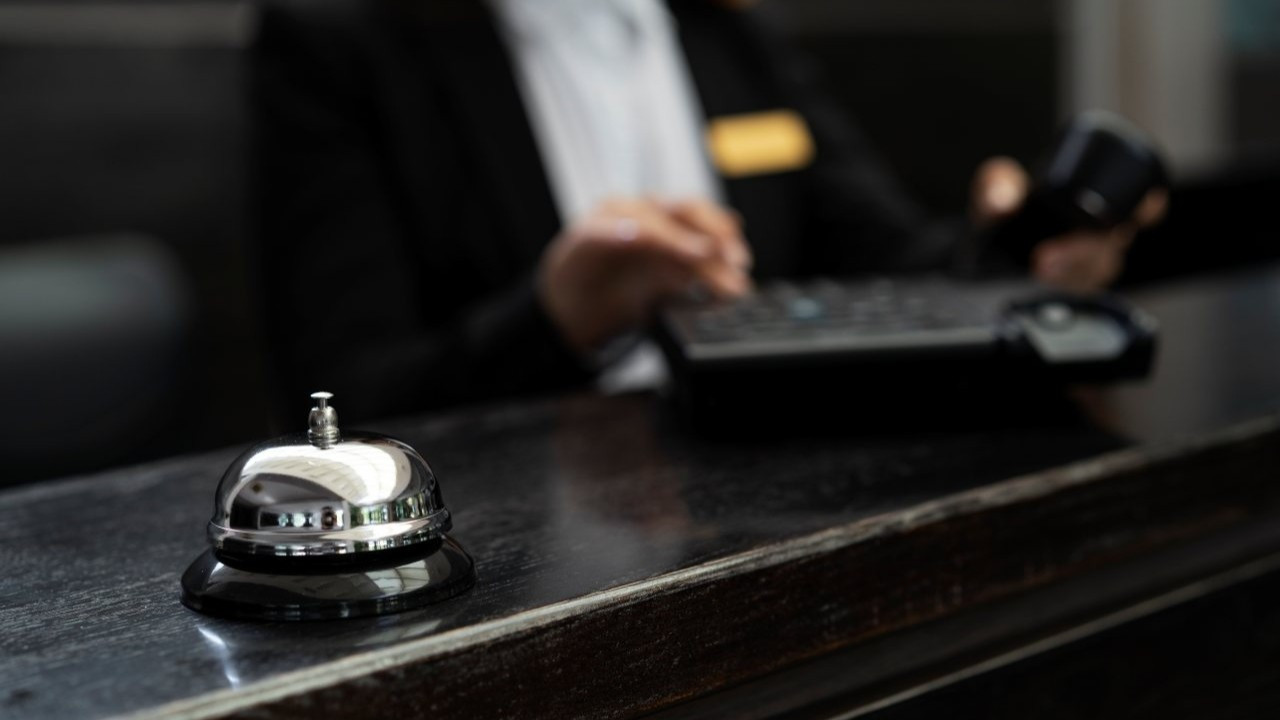 Turizmde haftalık izin tartışması büyüyor