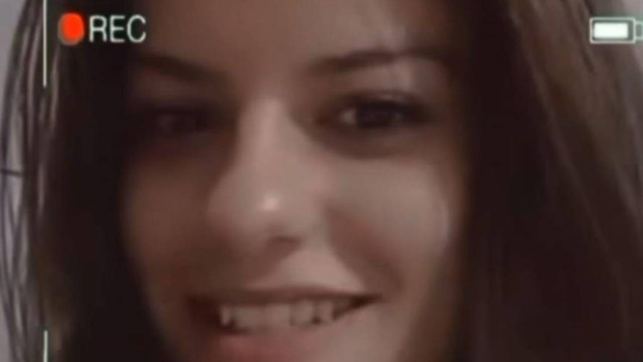 Ayşe Tokyaz'ın öldürülmeden önceki son videosu ortaya çıktı: 'Hakkımı helal etmediğim birkaç insan var' (Video) Ayşe Tokyaz'ın öldürülmeden önceki son videosu ortaya çıktı: 'Hakkımı helal etmediğim birkaç insan var' (Video)