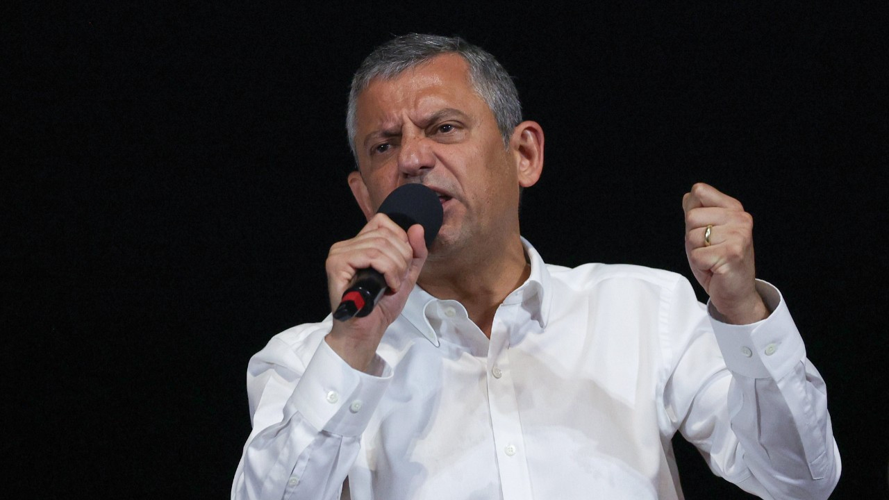 Özel'den Barrack'a tepki: Bunlara pabuç bırakmayacağız Özel'den Barrack'a tepki: Bunlara pabuç bırakmayacağız