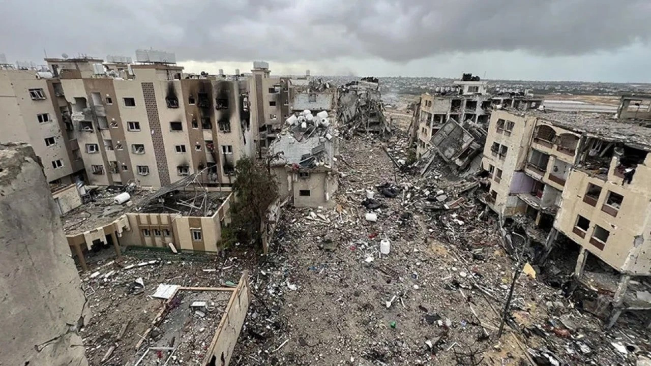 İsrail’in Gazze’ye saldırılarında can kaybı 59 bin 821’e çıktı İsrail’in Gazze’ye saldırılarında can kaybı 59 bin 821’e çıktı