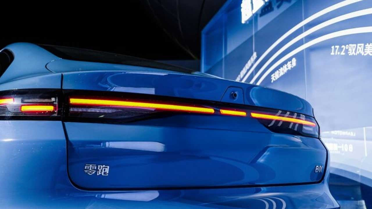 BYD ve Chery’e Çin’den rakip! Bu sedan otomobil vergisiz sadece 500 bin TL BYD ve Chery’e Çin’den rakip! Bu sedan otomobil vergisiz sadece 500 bin TL