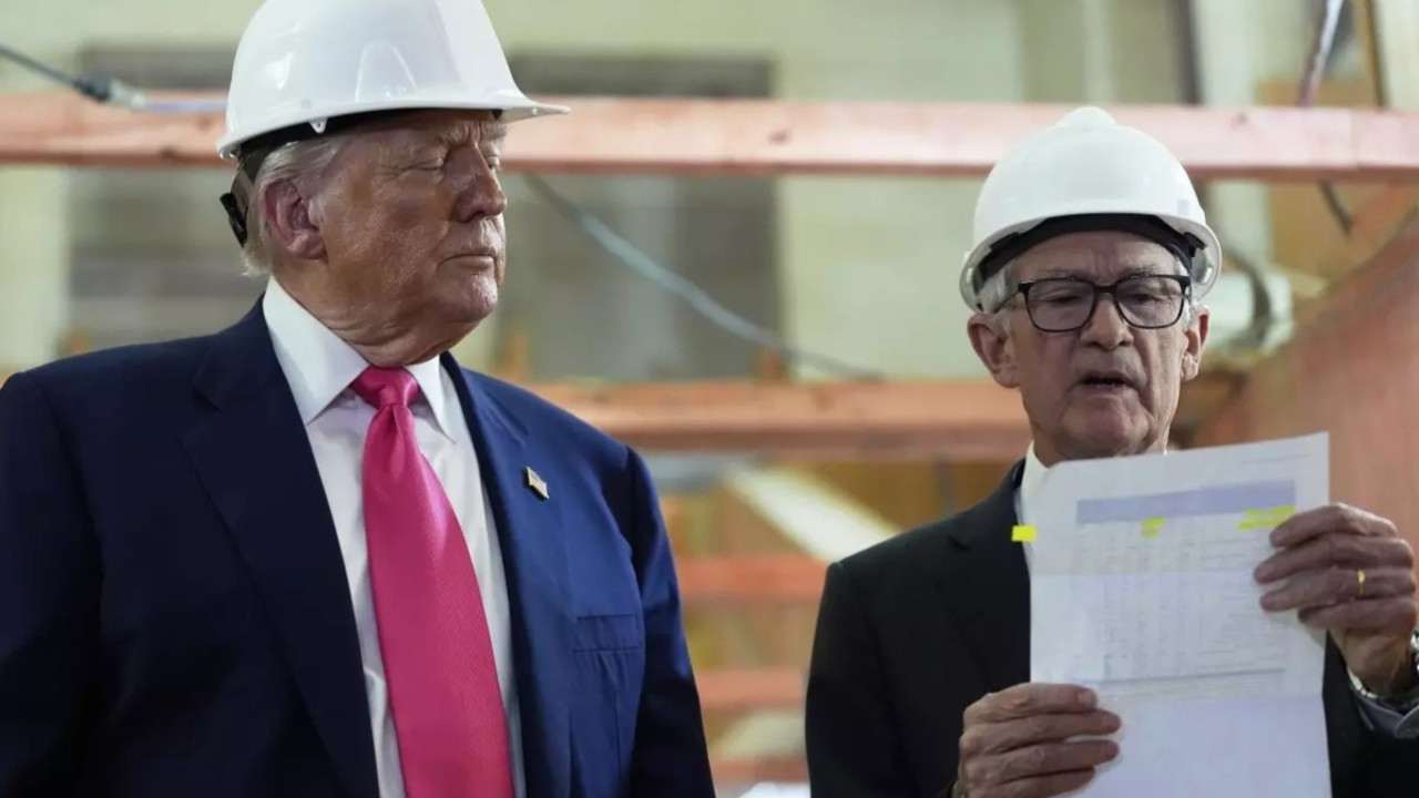 Trump ile Powell anlaşmazlığa düştü: Çok pahalı bir iş Trump ile Powell anlaşmazlığa düştü: Çok pahalı bir iş