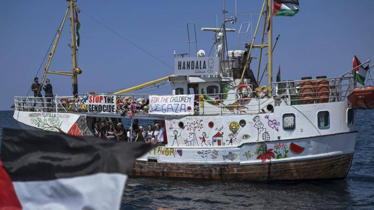 Hamas: İsrail’in Hanzala gemisine müdahalesi insanlığın iradesine açık bir meydan okuma ve korsanlık suçudur Hamas: İsrail’in Hanzala gemisine müdahalesi insanlığın iradesine açık bir meydan okuma ve korsanlık suçudur