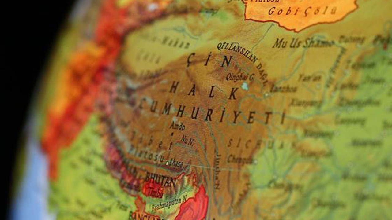 Çin’de heyelan felaketi: 4 kişi öldü, 8 kişi aranıyor Çin’de heyelan felaketi: 4 kişi öldü, 8 kişi aranıyor