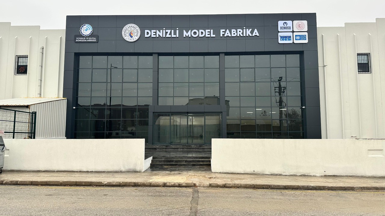 Denizli Model Fabrika: Eğitimle Sanayiyi Buluşturan Yenilikçi Merkez Eylül'de Açılıyor!
