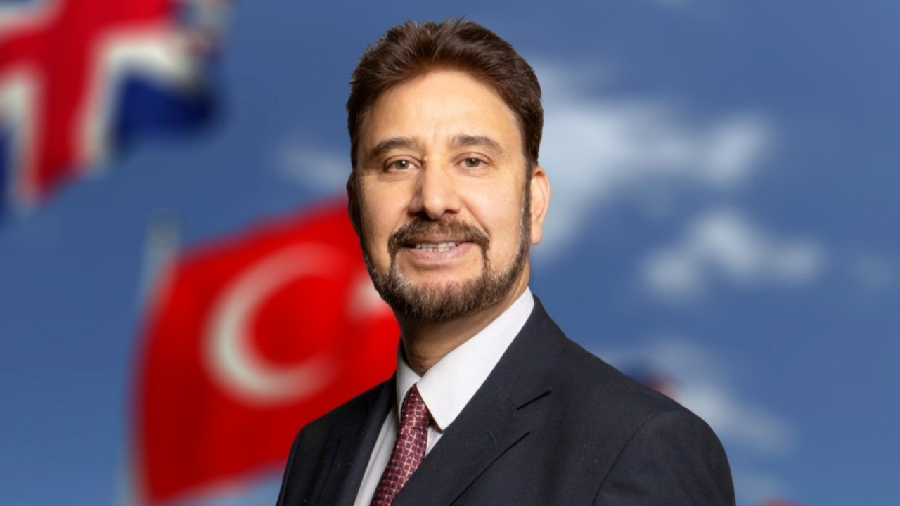 İngiltere'nin Türkiye Ticaret Elçisi Khan'dan Türkiye'ye yatırım çağrısı
