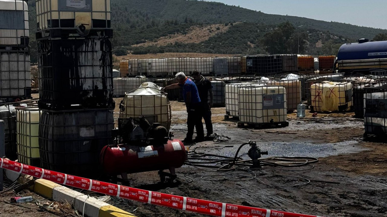 Kaçak akaryakıt toplama alanında patlama: 16 araçta hasar oluştu Kaçak akaryakıt toplama alanında patlama: 16 araçta hasar oluştu
