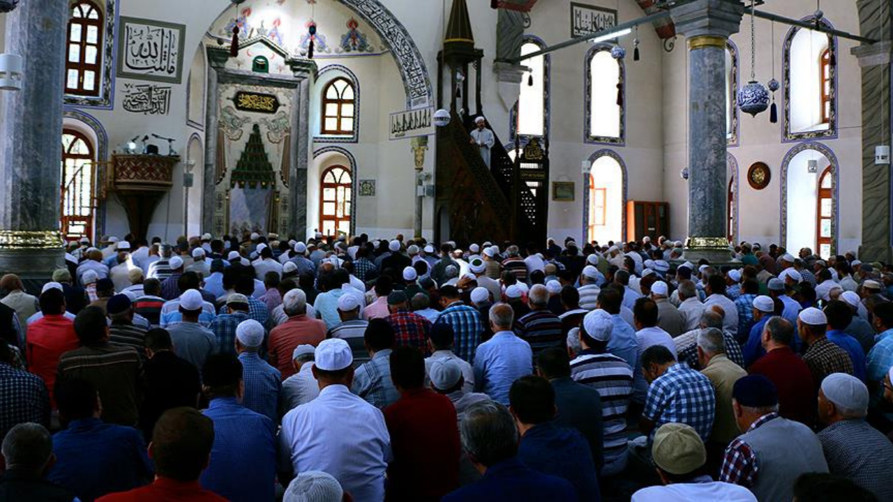 8 Ağustos 2025 Cuma hutbesi konusu yayımlandı "Sıla-i̇ Rahi̇mle Bereketlenen Tatil”