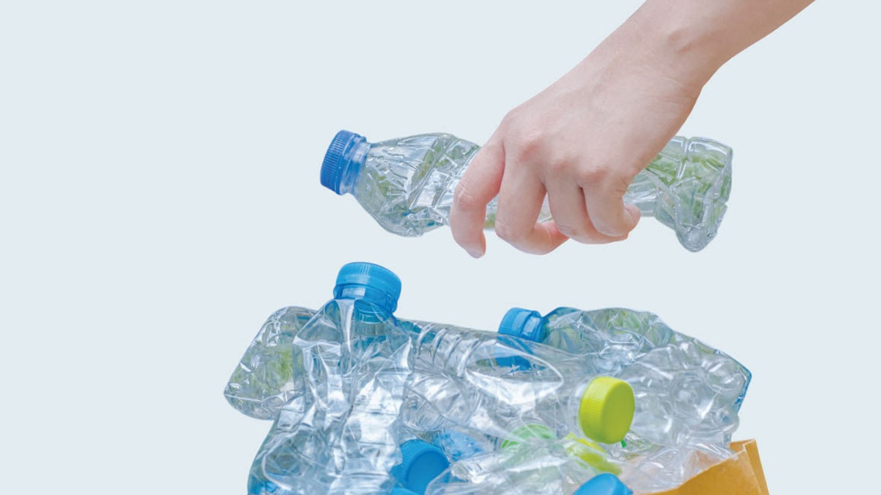 Plastiğin sağlık sistemine maliyeti yılda 1,5 trilyon dolar