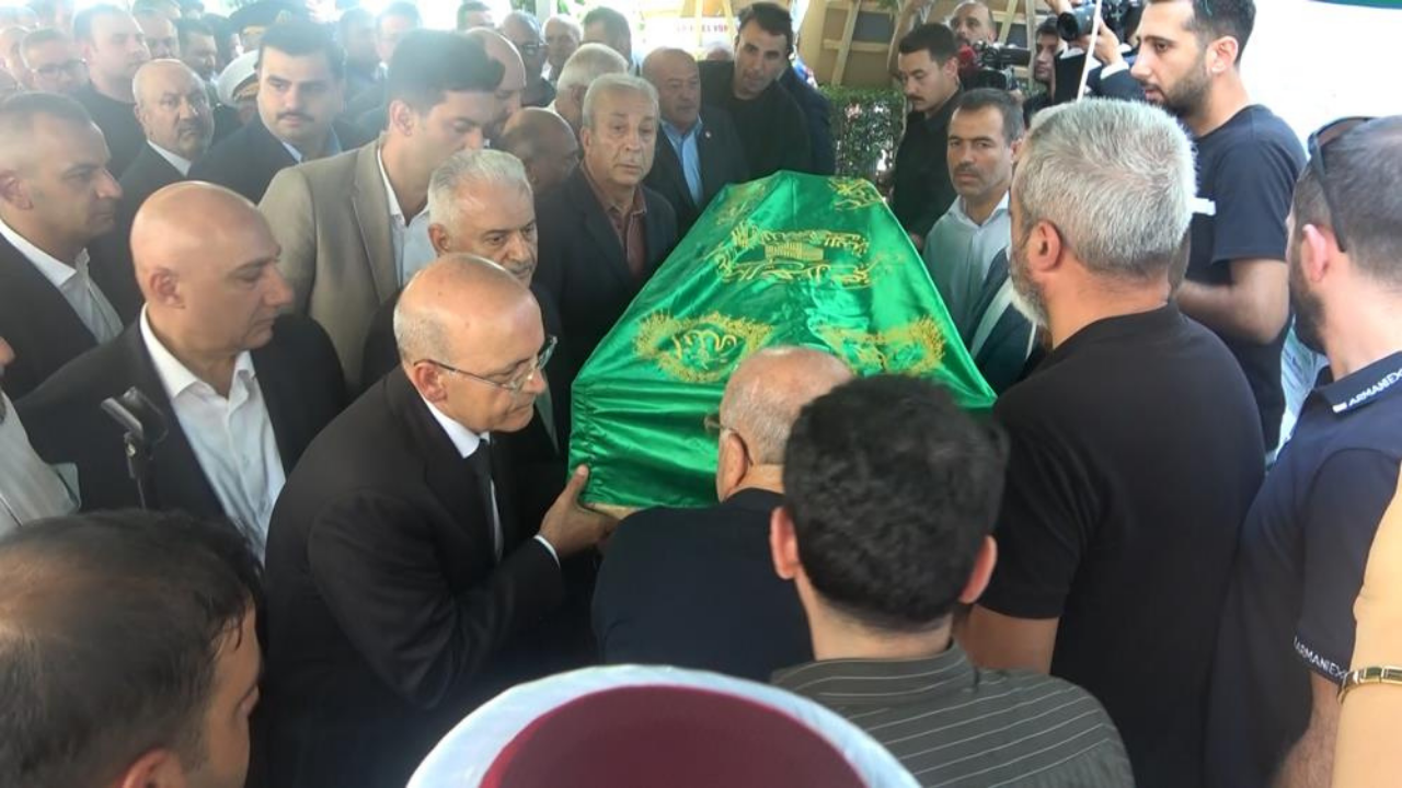 Mehmet Şimşek’in ağabeyi Nazmi Şimşek Yalova’da defnedildi Mehmet Şimşek’in ağabeyi Nazmi Şimşek Yalova’da defnedildi