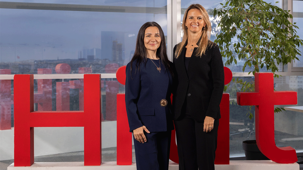 Hitit, 2025’in ikinci çeyreğinde yüzde 31 büyüyerek 19,8 milyon dolar ciroya ulaştı Hitit, 2025’in ikinci çeyreğinde yüzde 31 büyüyerek 19,8 milyon dolar ciroya ulaştı