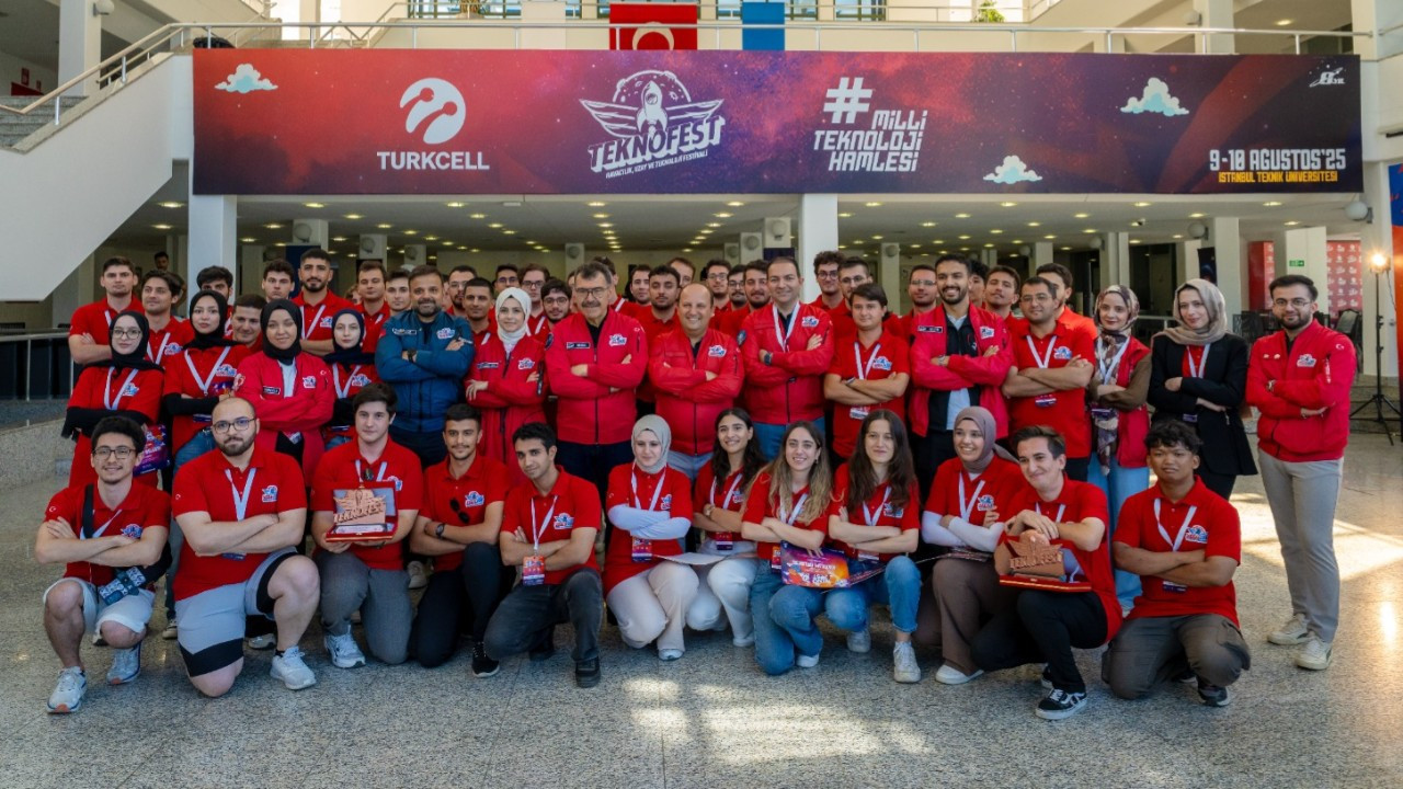 Turkcell ve TEKNOFEST’in ‘5G Konumlandırma Yarışması’nın final etabı tamamlandı Turkcell ve TEKNOFEST’in ‘5G Konumlandırma Yarışması’nın final etabı tamamlandı