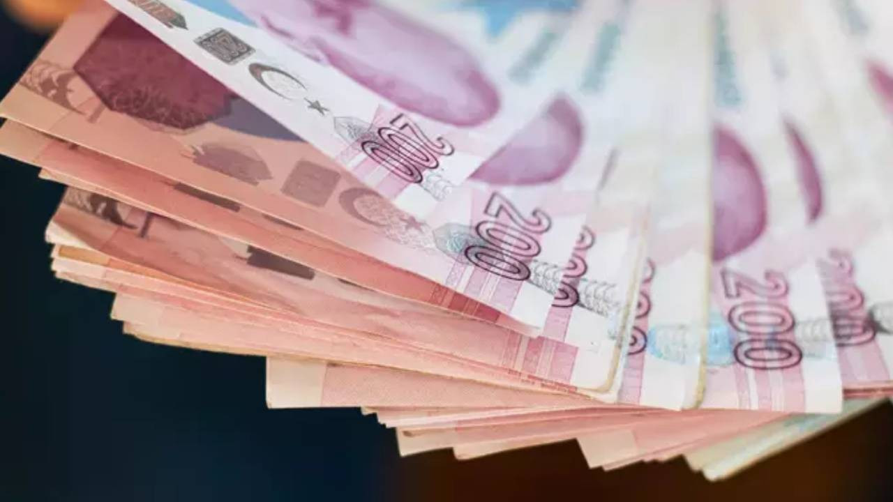 SGK duyurdu: Almanya ve Bulgaristan'dan maaş alıp Türkiye'de yaşayanlar da banka promosyonu alabilecek