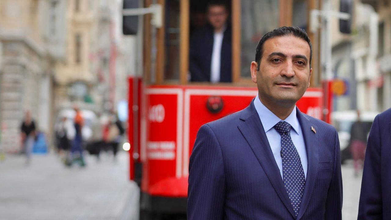 Gözaltına alınan Beyoğlu Belediye Başkanı İnan Güney’den ilk açıklama: Hesabını veremeyeceğimiz tek bir işimiz olmadı Gözaltına alınan Beyoğlu Belediye Başkanı İnan Güney’den ilk açıklama: Hesabını veremeyeceğimiz tek bir işimiz olmadı