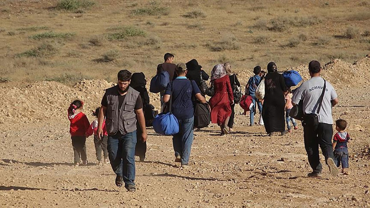 Göç İdaresi Başkanlığı ülkesine dönüş yapan Suriyeli sayısını açıkladı Göç İdaresi Başkanlığı ülkesine dönüş yapan Suriyeli sayısını açıkladı