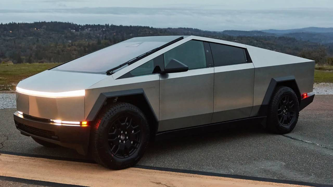 Tesla’dan Cybertruck fiyatlarına zam