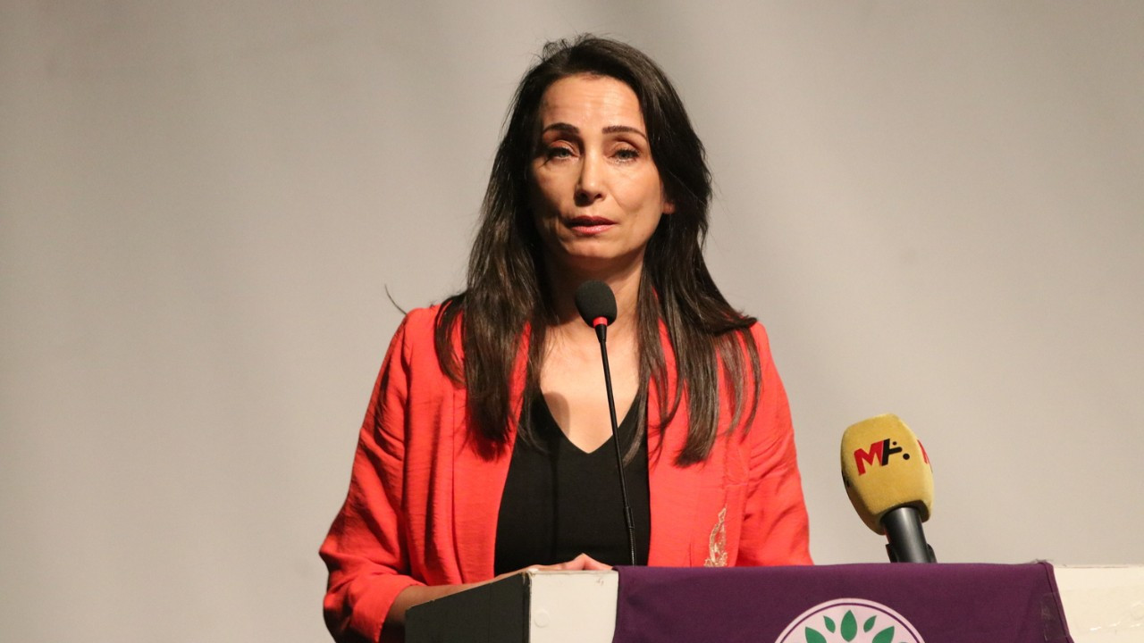 Hatimoğulları’ndan komisyona Öcalan çağrısı: Cesur olun, inisiyatif kullanın Hatimoğulları’ndan komisyona Öcalan çağrısı: Cesur olun, inisiyatif kullanın