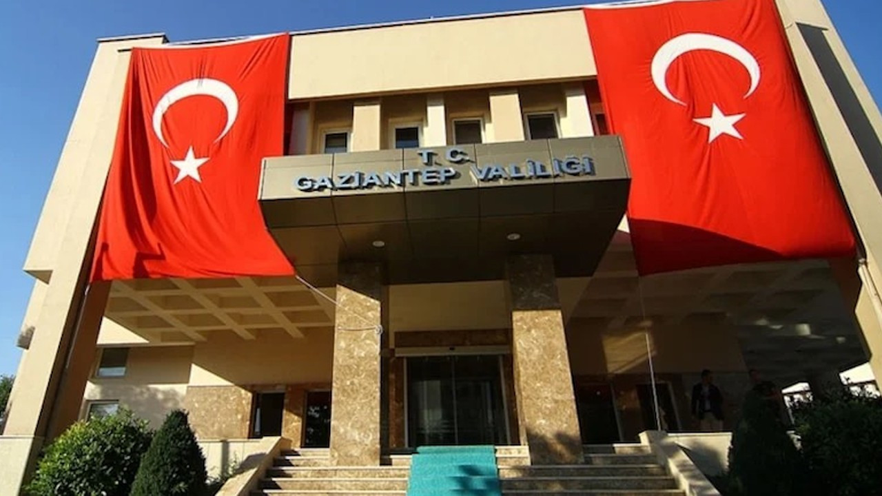 “25 milyonluk makam odası” iddiası! Gaziantep Valiliği’nden açıklama geldi “25 milyonluk makam odası” iddiası! Gaziantep Valiliği’nden açıklama geldi