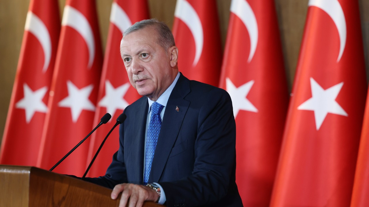 AK Parti MYK yarın toplanıyor: Şikâyet ve talepler Cumhurbaşkanına iletilecek AK Parti MYK yarın toplanıyor: Şikâyet ve talepler Cumhurbaşkanına iletilecek
