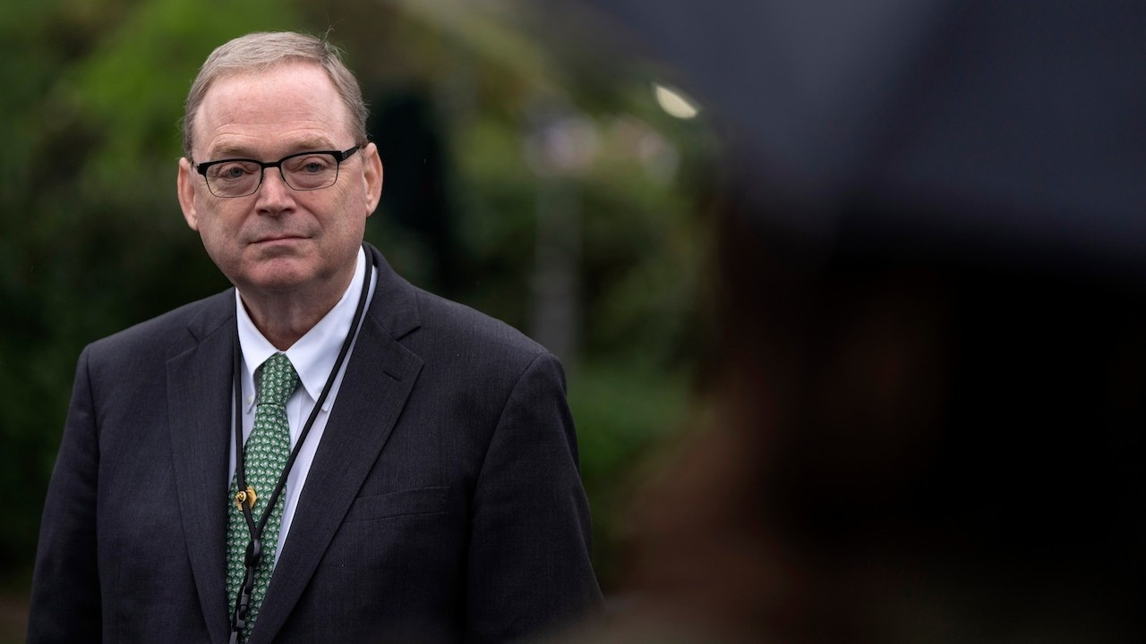 Hassett'ten çağrı: Fed faiz indirimi seçeneğini değerlendirmeli
