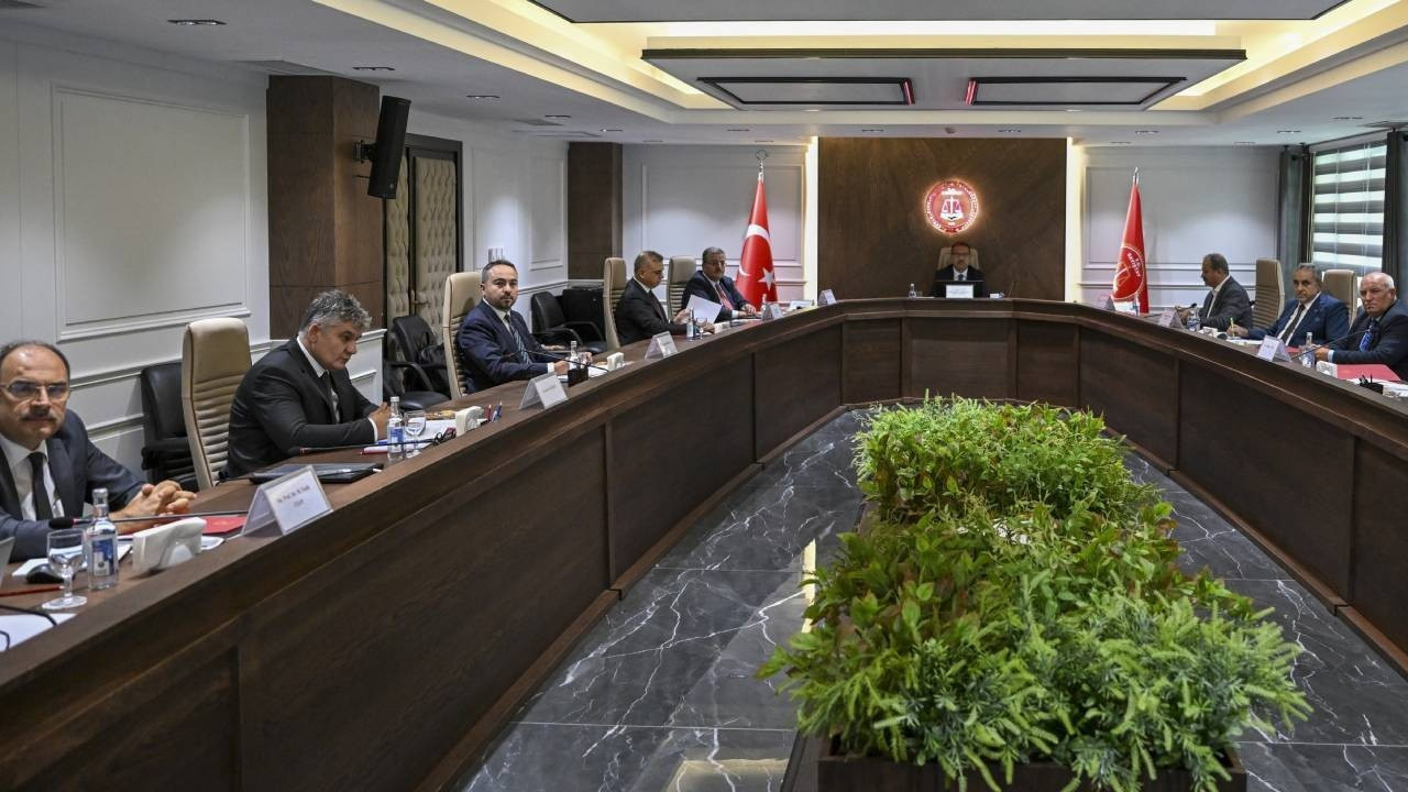 Memur zammı görüşmeleri sürüyor: Üçüncü toplantı bugün yapılacak