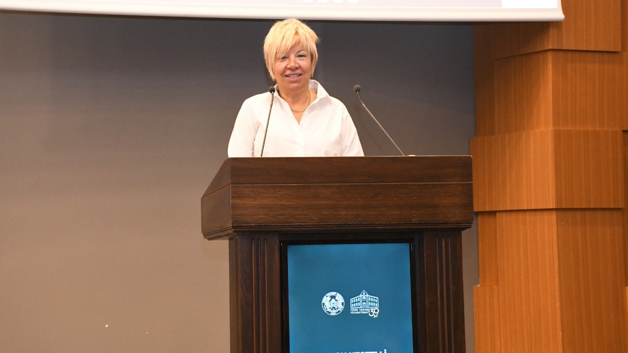 “Ege’nin stratejik tarım ürünlerinde üretim ve ihracat riski yaşıyoruz” “Ege’nin stratejik tarım ürünlerinde üretim ve ihracat riski yaşıyoruz”